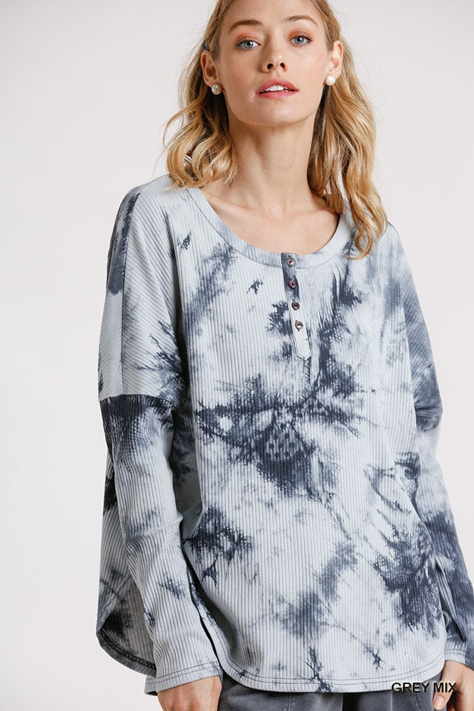 Tie Dye Round Neck Ribbed Button Front Top With Round Hem